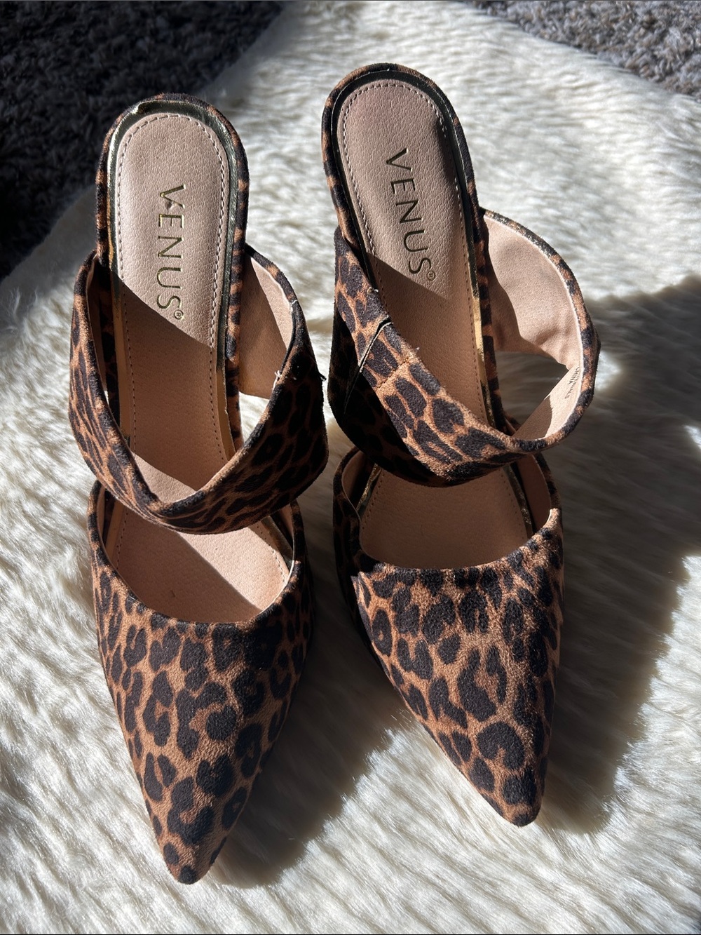 VENUS Leopard-Print Pointed Toe Double-Strap Mule in Brown/Black